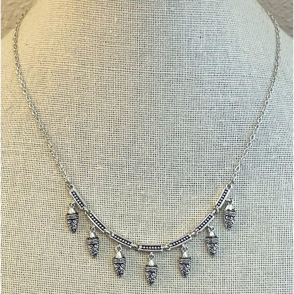 Napier Silver Tone Cable Chain Charm Pendant Necklace Lobster Clasp Signed